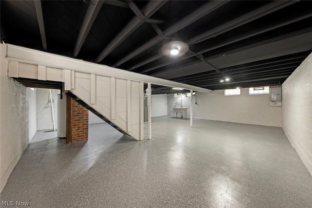 16018 Muskingum Boulevard, Brook Park, OH 44142