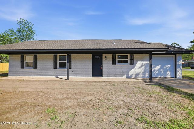 104 8th Street, Long Beach, MS 39560
