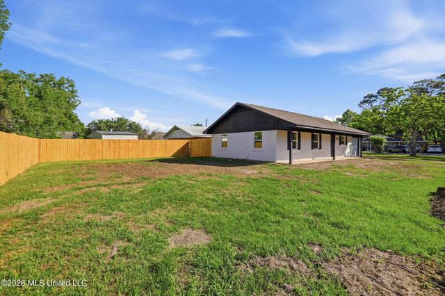104 8th Street, Long Beach, MS 39560
