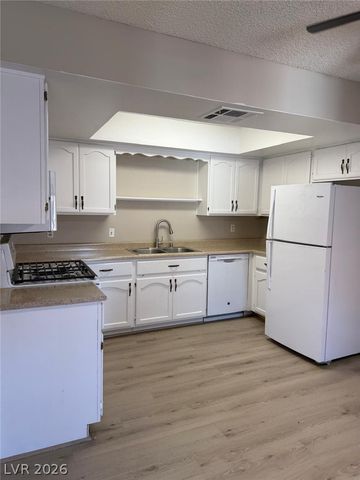 6673 West TROPICANA Avenue 201, Las Vegas, NV 89103