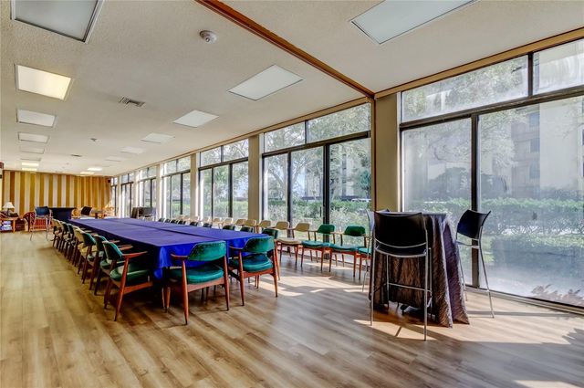 660 ISLAND WAY 903, Clearwater Beach, FL 33767