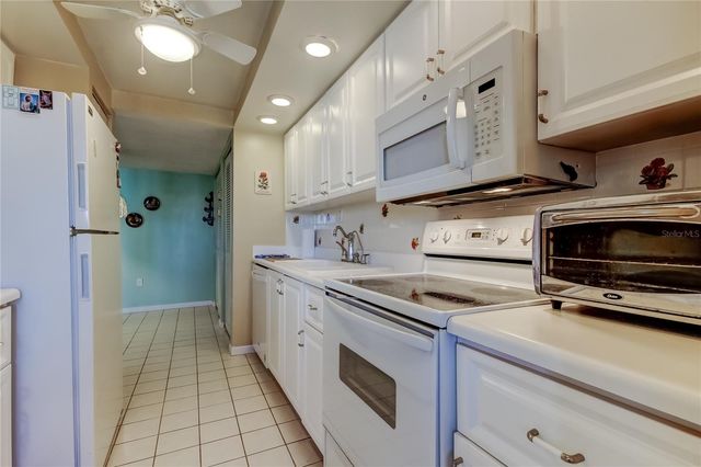 660 ISLAND WAY 903, Clearwater Beach, FL 33767