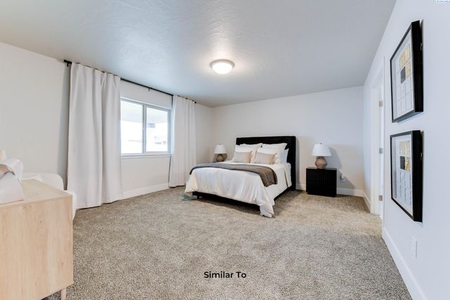 1606 Castlewood Ct, Grandview, WA 98930