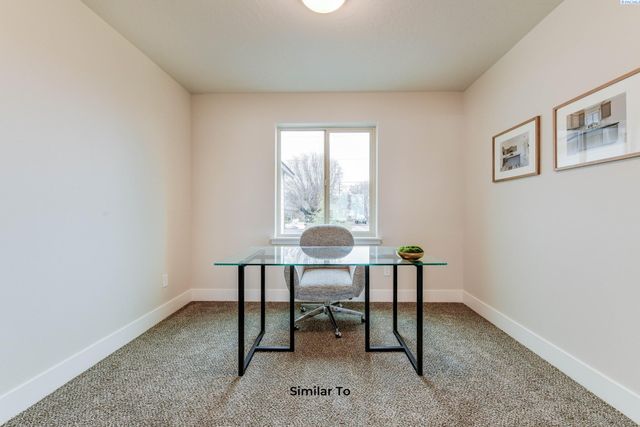 1606 Castlewood Ct, Grandview, WA 98930