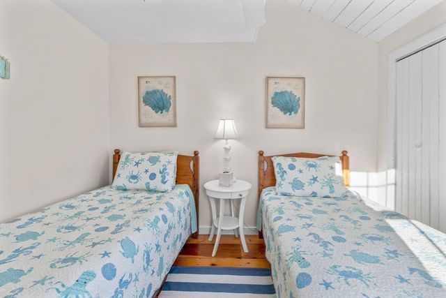 6 Hammock Pond Rd 6, Mashpee, MA 02649