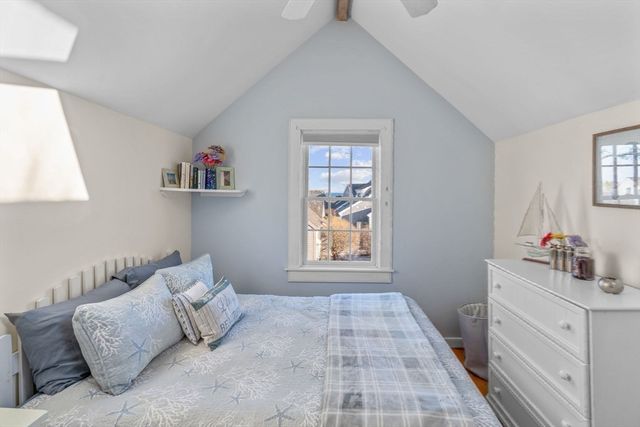 6 Hammock Pond Rd 6, Mashpee, MA 02649