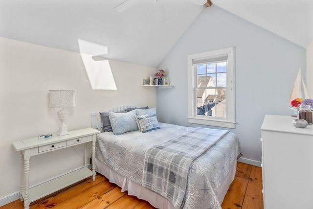 6 Hammock Pond Rd 6, Mashpee, MA 02649