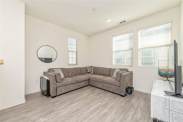 832 Mandarin, Upland, CA 91786