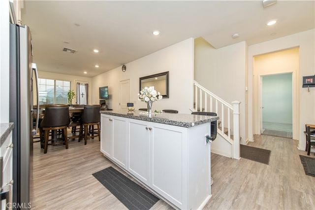 832 Mandarin, Upland, CA 91786