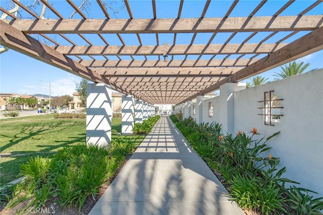 832 Mandarin, Upland, CA 91786