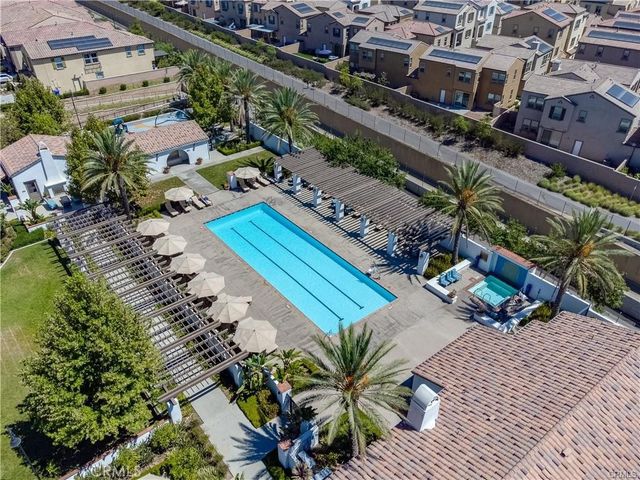 832 Mandarin, Upland, CA 91786