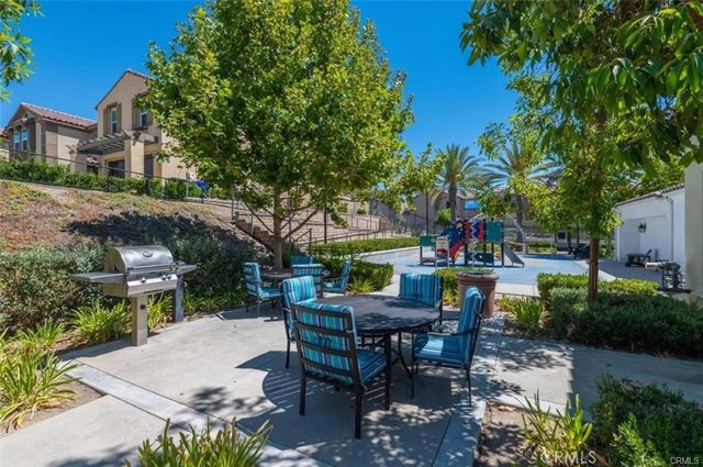 832 Mandarin, Upland, CA 91786