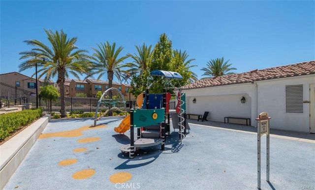 832 Mandarin, Upland, CA 91786