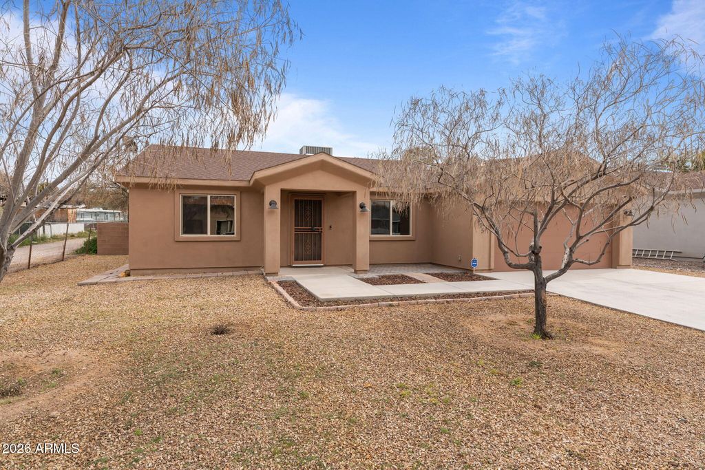 475 W MOHAVE Street, Wickenburg, AZ 85390