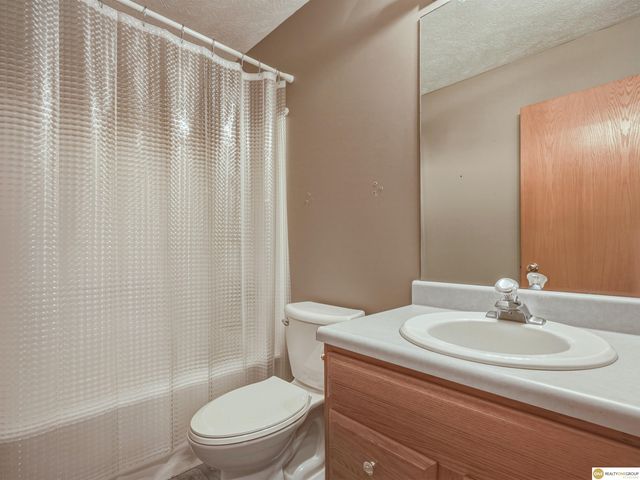 1941 SW 34th Street, Lincoln, NE 68523