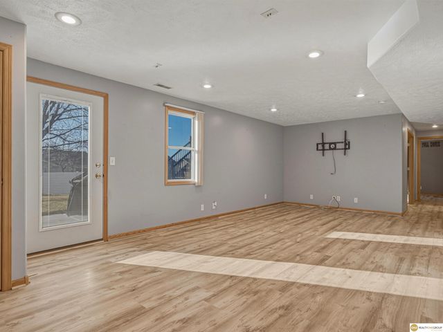 1941 SW 34th Street, Lincoln, NE 68523