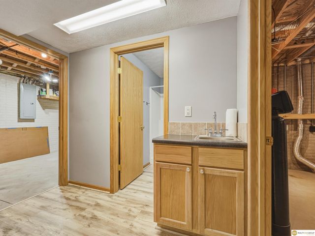 1941 SW 34th Street, Lincoln, NE 68523