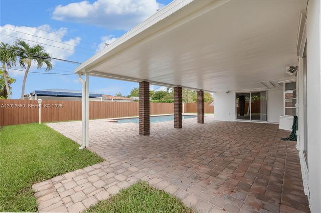 5830 SW 89th Ct, Miami, FL 33173