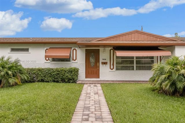 5830 SW 89th Ct, Miami, FL 33173