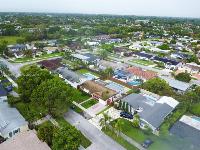 5830 SW 89th Ct, Miami, FL 33173