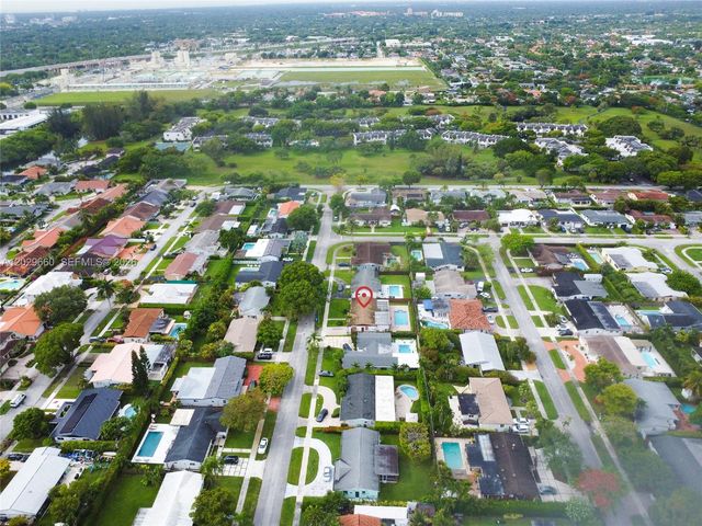 5830 SW 89th Ct, Miami, FL 33173