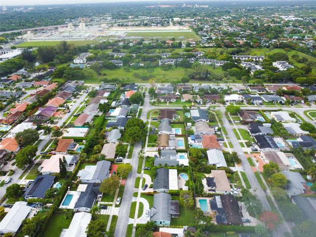 5830 SW 89th Ct, Miami, FL 33173