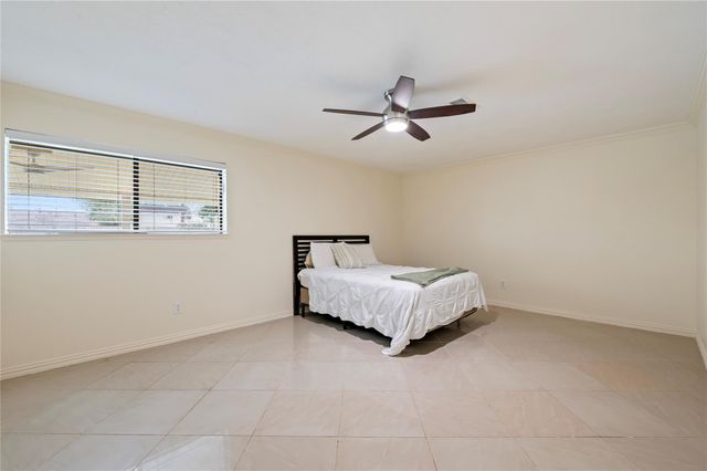 11006 Sagemorgan Drive, Houston, TX 77089