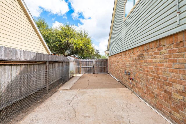 11006 Sagemorgan Drive, Houston, TX 77089