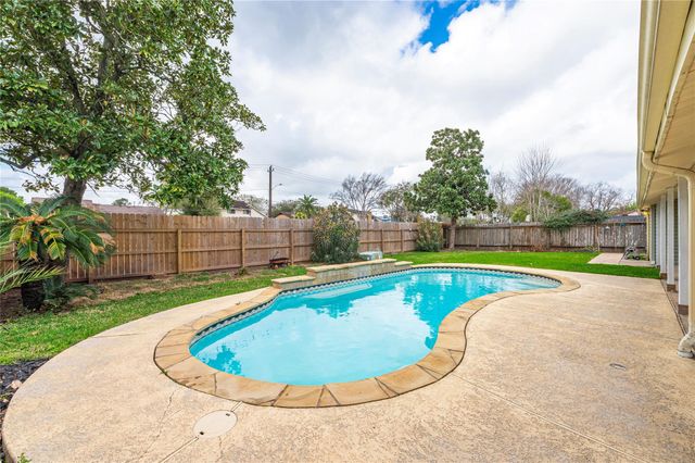 11006 Sagemorgan Drive, Houston, TX 77089