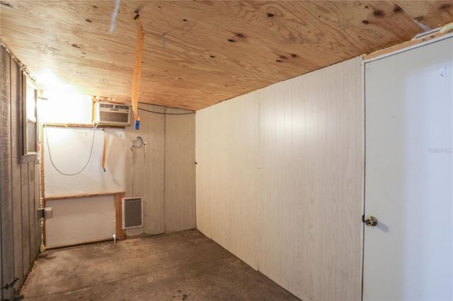 939 HUGHEY STREET, Apopka, FL 32703