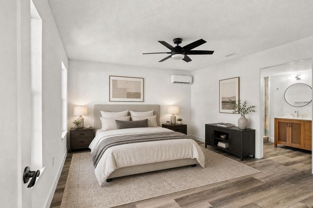 516 36TH AVENUE N, St Petersburg, FL 33704