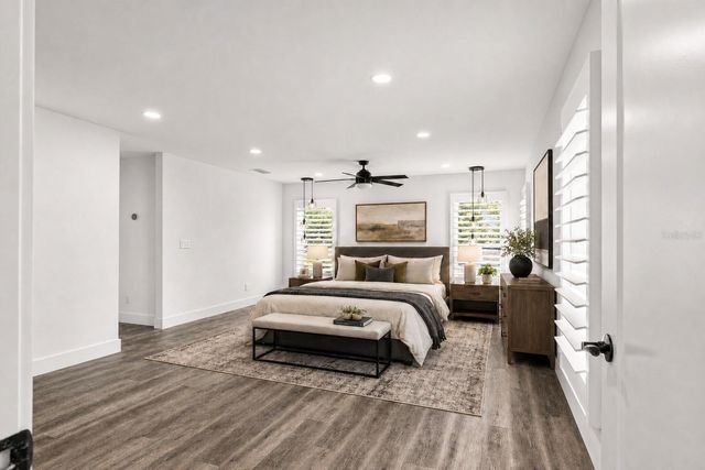 516 36TH AVENUE N, St Petersburg, FL 33704