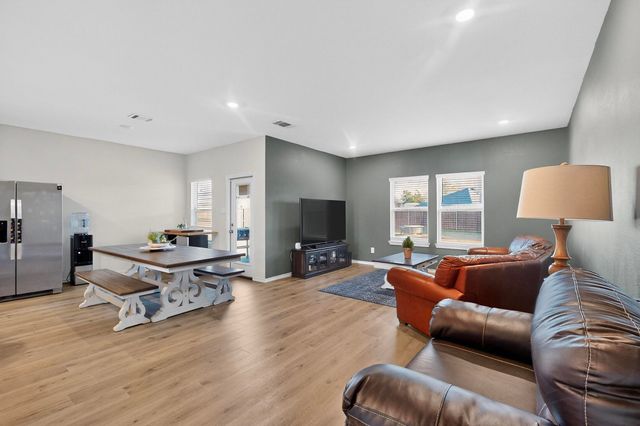 13196 S Haven Way, Providence Village, TX 76227