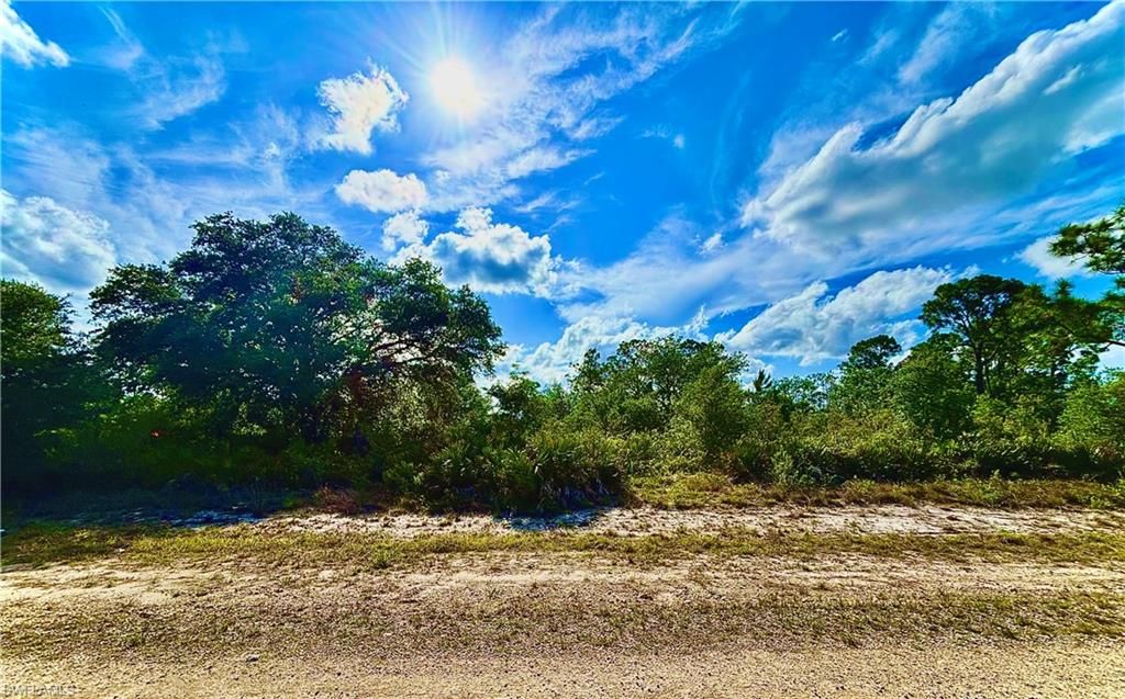 726 Kohler AVE, LEHIGH ACRES, FL 33972 — exterior