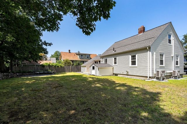 23 Eastwood Circuit, Boston, MA 02132