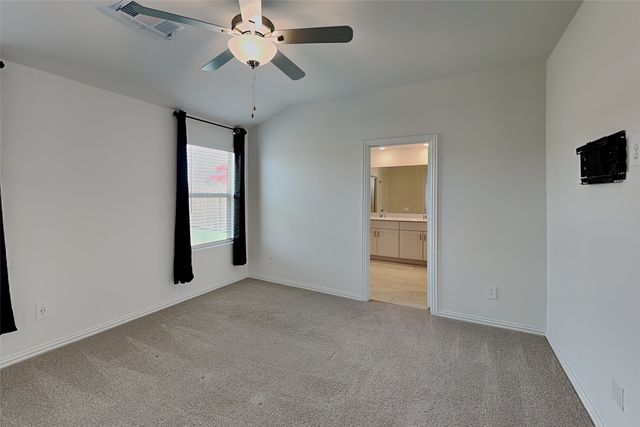 9629 Rattlesnake Trail, Fort Worth, TX 76036