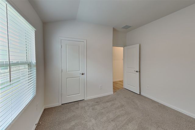 9629 Rattlesnake Trail, Fort Worth, TX 76036
