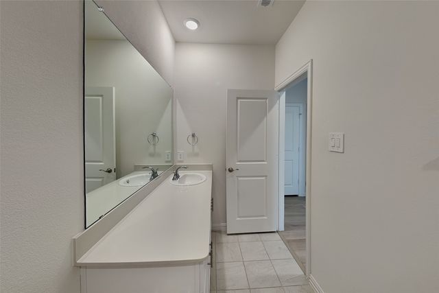 9629 Rattlesnake Trail, Fort Worth, TX 76036