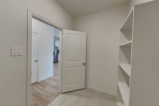 9629 Rattlesnake Trail, Fort Worth, TX 76036