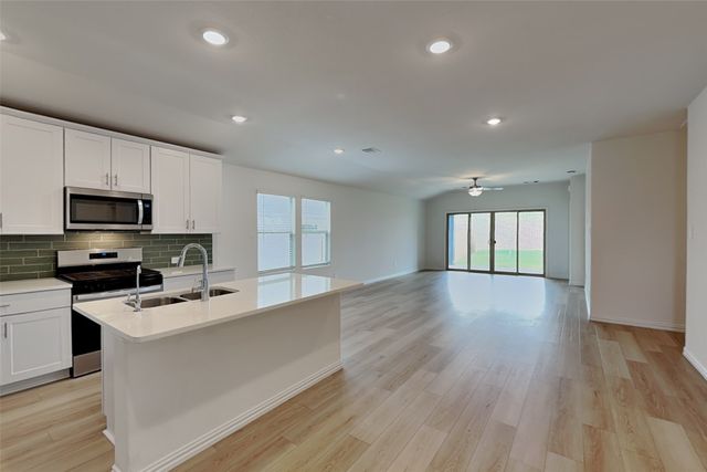 9629 Rattlesnake Trail, Fort Worth, TX 76036