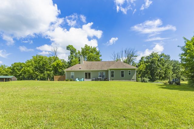1600 Ledford Rd, Culleoka, TN 38451