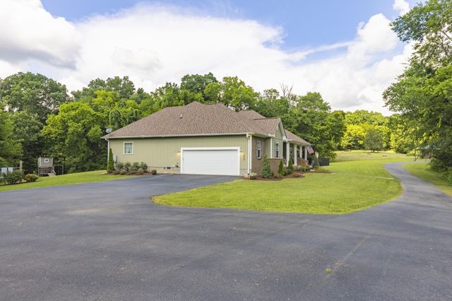 1600 Ledford Rd, Culleoka, TN 38451