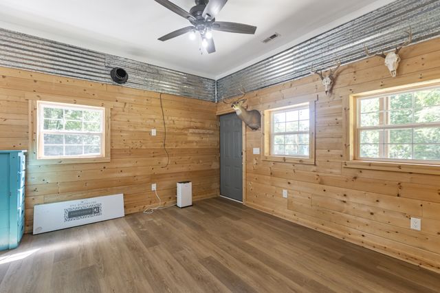 1600 Ledford Rd, Culleoka, TN 38451