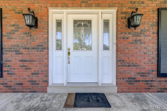 14 Lee Court, St Charles, MO 63301