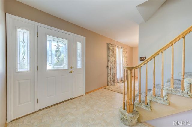 14 Lee Court, St Charles, MO 63301