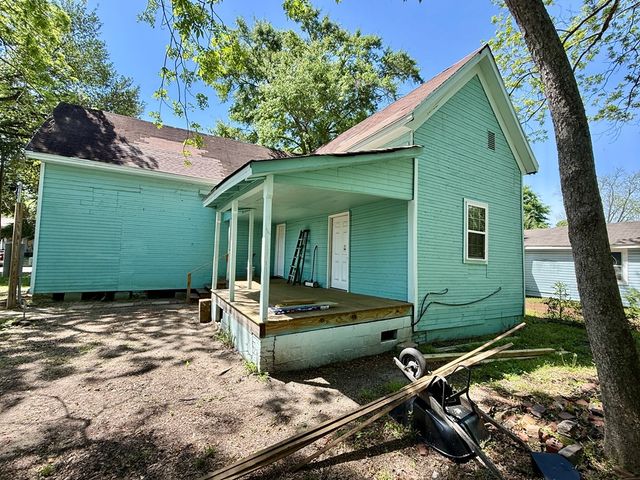 204 W Line Street, Hartford, AL 36344