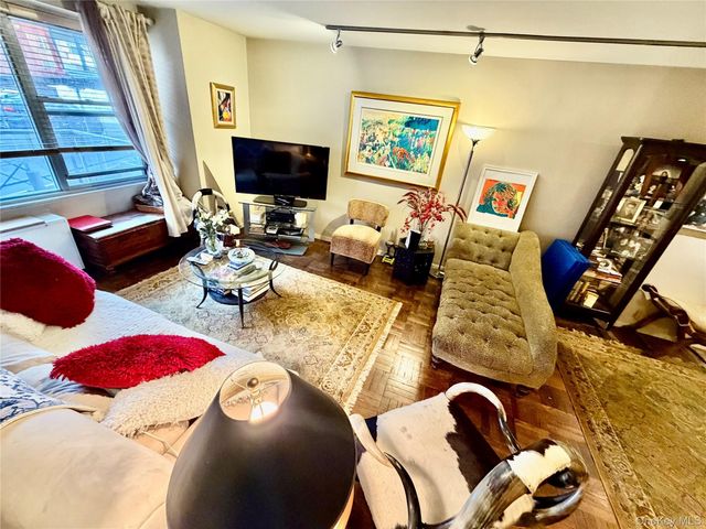 2500 Johson Avenue 2M, Bronx, NY 10463