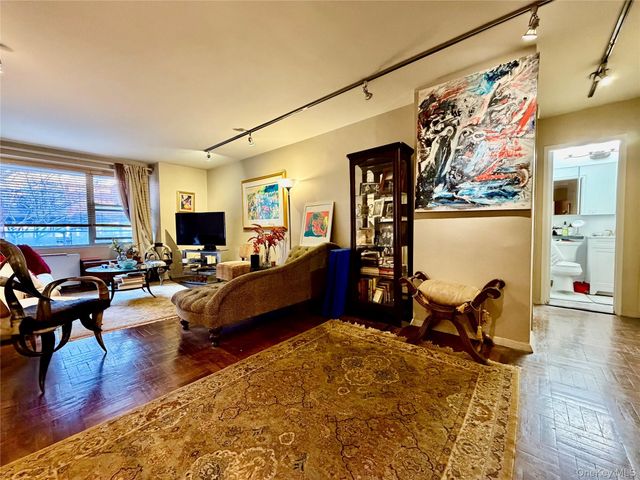 2500 Johson Avenue 2M, Bronx, NY 10463