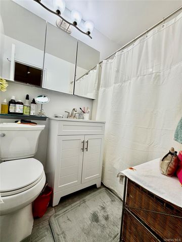 2500 Johson Avenue 2M, Bronx, NY 10463