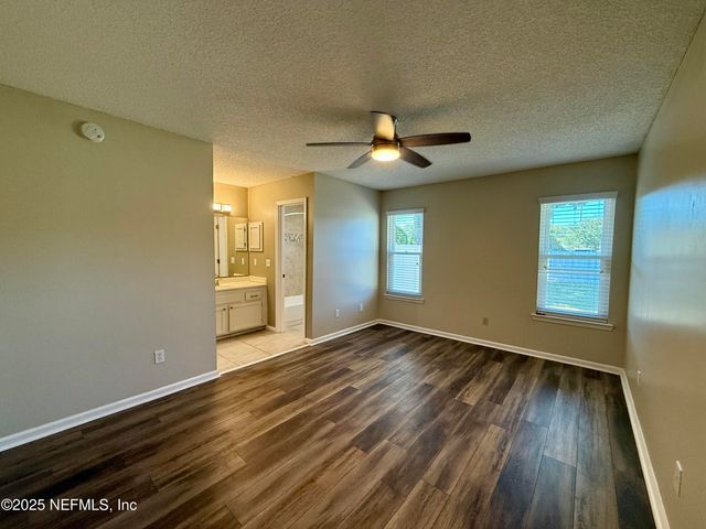 4578 BLUE STREAM Lane N, Jacksonville, FL 32224